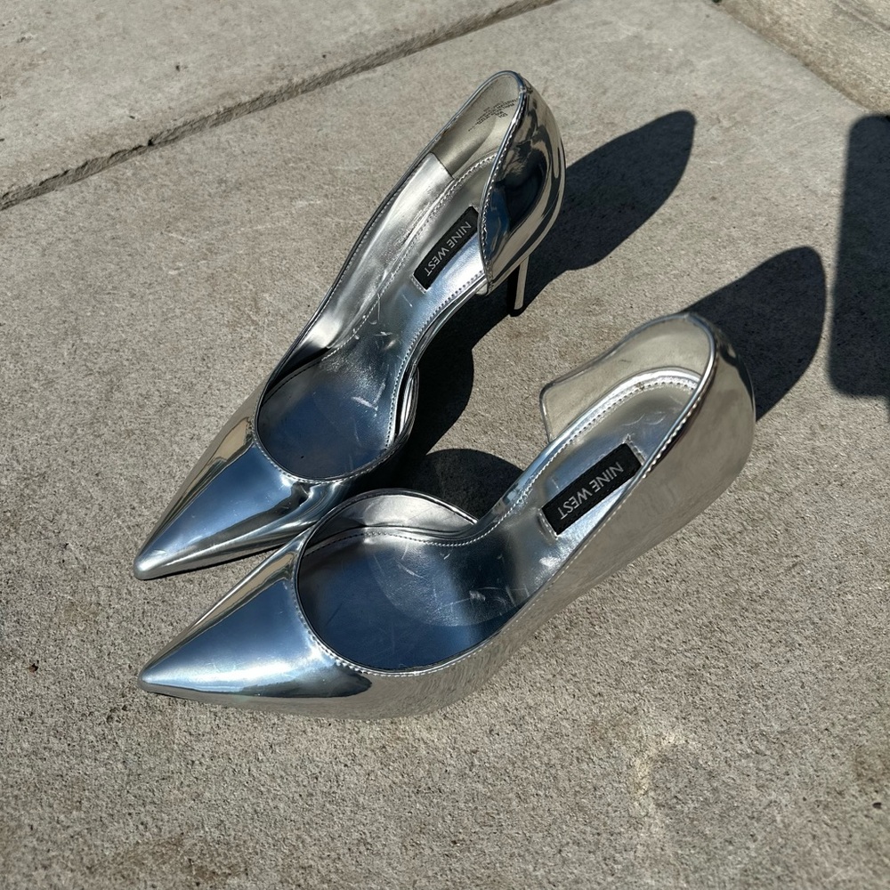 Nine West Silver Pumps